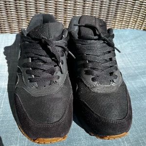 Nike Air Max 1 Black/Gum